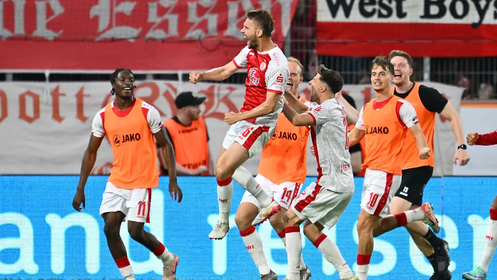 Der 2. Liga ganz nah: RWE-Traumtor versetzt Essen in hoffnungsvolle Ekstase