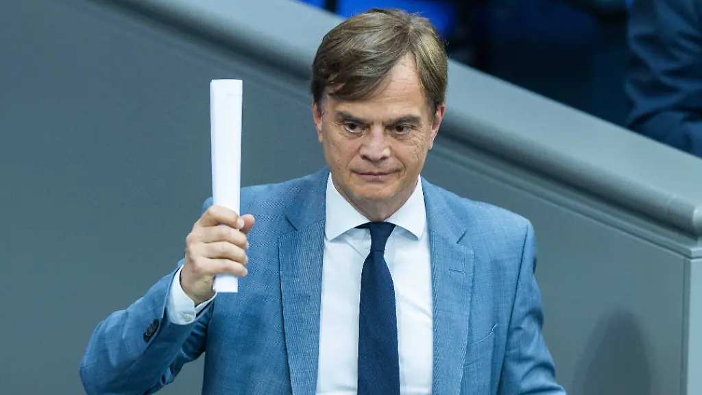 AfD sieht „Scherz-Briefchen“: CDU verschickt Austrittsvordruck an AfD-Abgeordnete