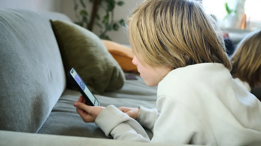 Mobbing, Pornos, Gewaltvideos: Wenn Klassenchats zu Tatorten werden