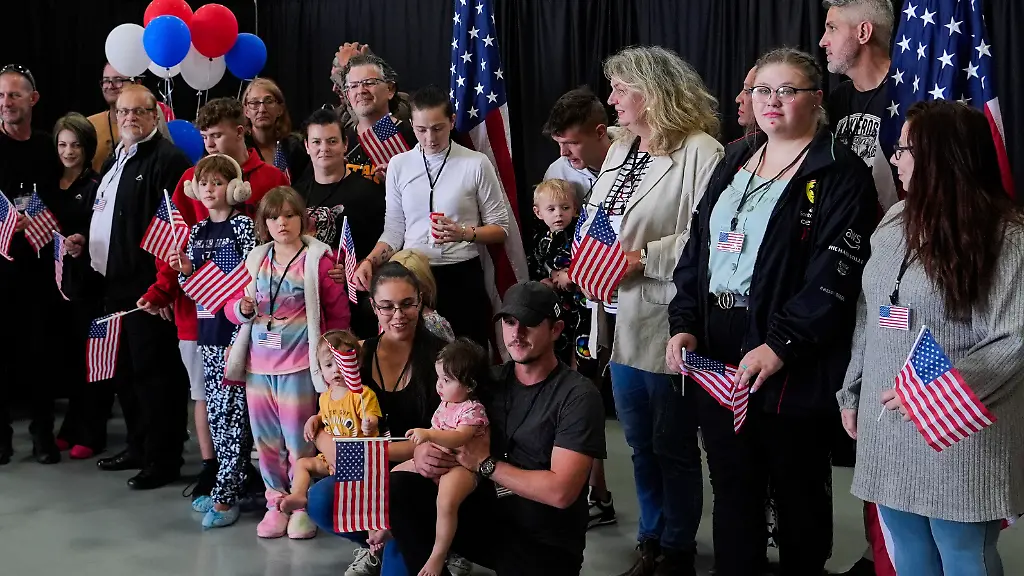 Bis zu 17.500 Personen: CNN: Trump-Regierung will mehr weiße Südafrikaner ansiedeln