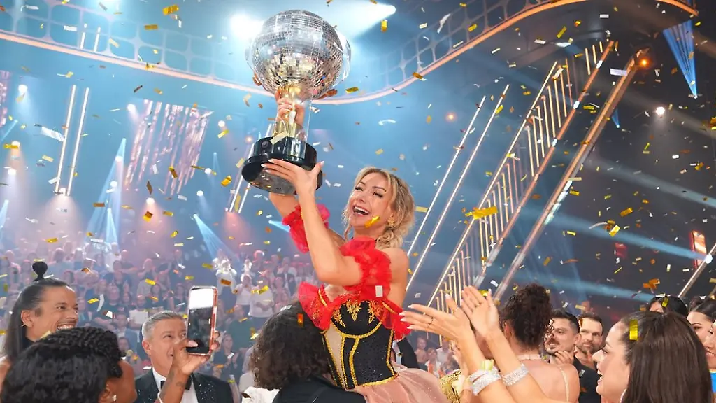 Nach „Let’s Dance“-Sieg: Anna-Carina Woitschack verkündet Pläne für neue TV-Show