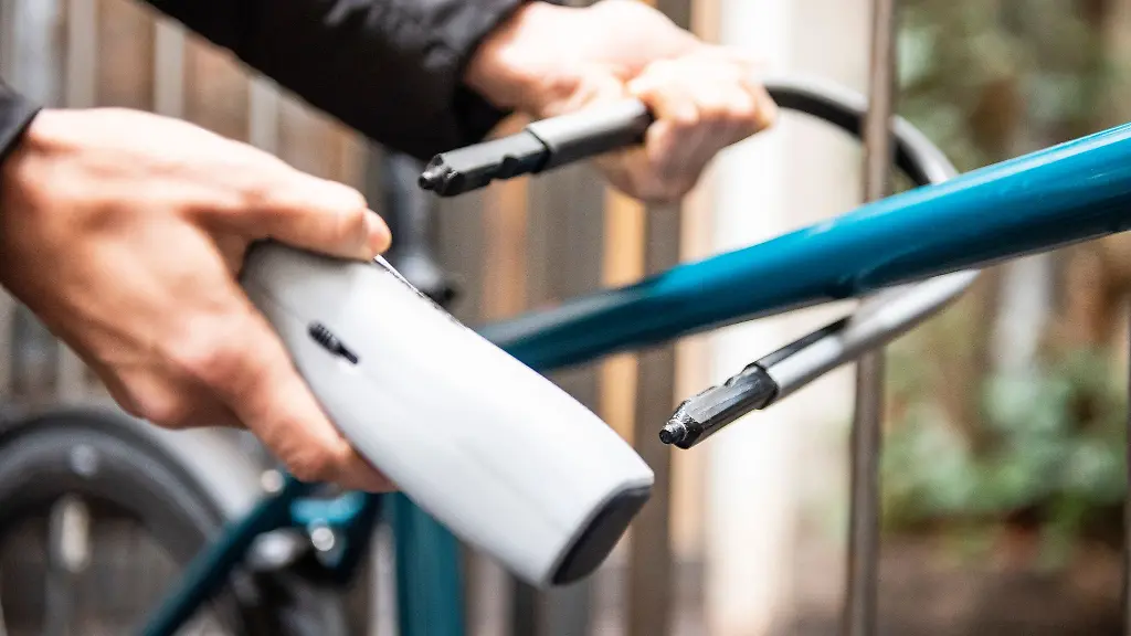 Mehr Sicherheit fürs Rad: Zwei Schlösser, feste Orte – Tipps gegen Fahrradklau