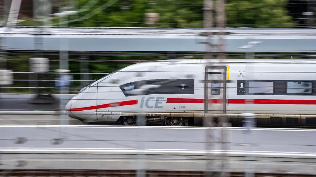 Für bis zu fünf Personen: Deutsche Bahn wirbt mit neuem Familienticket