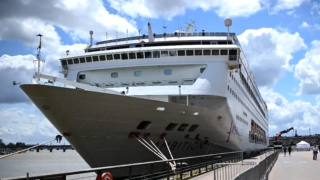 Rund 50 Erkrankte: Norovirus an Bord: Passagiere dürfen Kreuzfahrtschiff verlassen