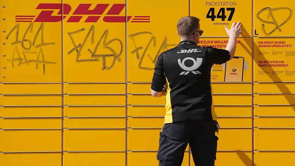 Die-Deutsche-Post-setzt-fuer-ihr-Filialnetz-seit-einer-neuen-gesetzlichen-Regelung-zunehmend-auf-automatisierte-Standorte-auch-in-Sachsen-gibt-es-drei-solche-Automatenfilialen