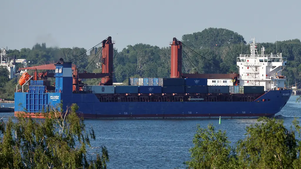 Offenbar Atomreaktoren an Bord: Wurde russischer Frachter im Mittelmeer torpediert?