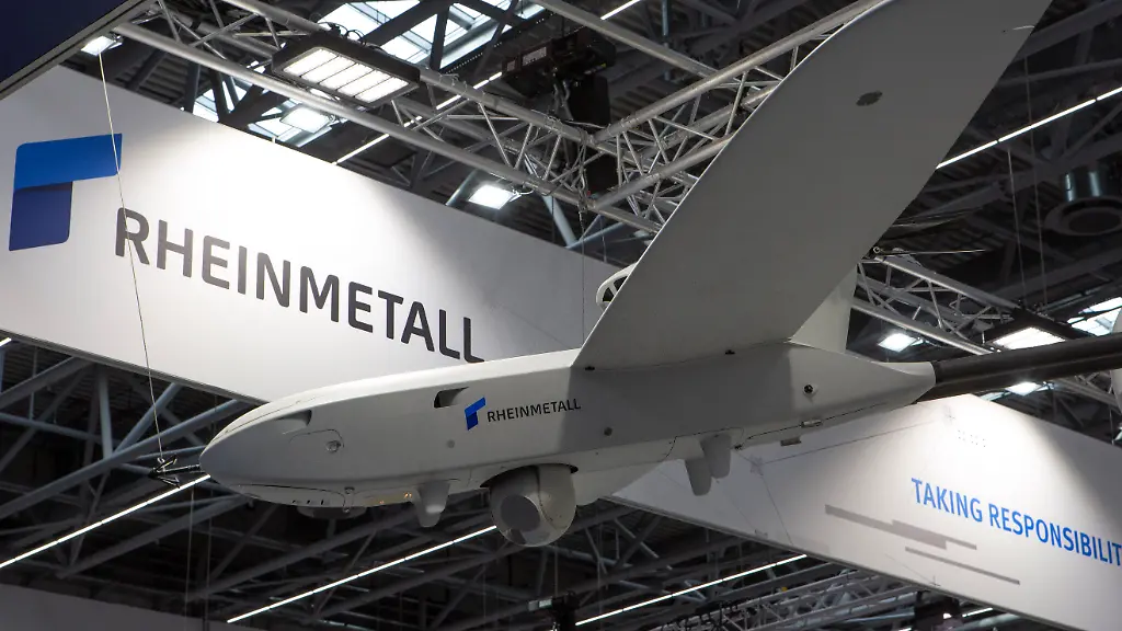100 Kilometer Reichweite: Rheinmetall expandiert Produktion von Kamikaze-Drohnen