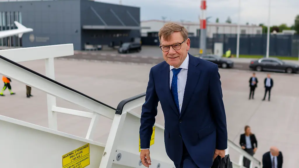 Ohne Beteiligung der USA: Wadephul will Nato neue Ukraine-Finanzierung vorschlagen