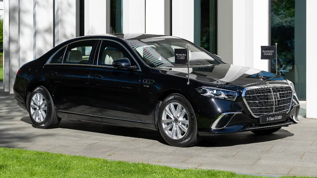 Mercedes-Benz-S-680-GUARD-4MATIC-Energieverbrauch-kombiniert-19-1-l-100-km-CO-Emissionen-kombiniert-434-g-km-CO-Klasse-G