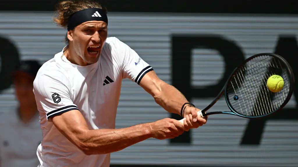 Stabiler Start bei French Open: Alexander Zverev nimmt erste Hürde im Pariser Hitzekessel