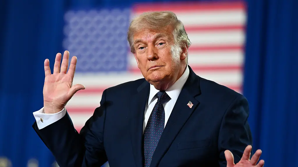 Streit um Uran und Hormus: Trump tritt bei Iran-Deal auf die Bremse