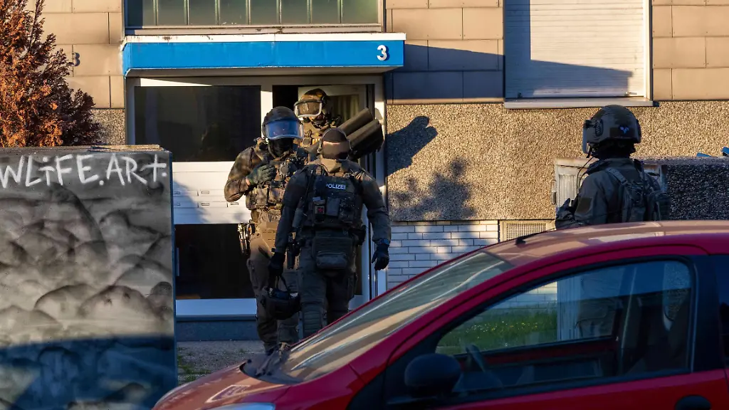 250 Beamte im Einsatz: Razzia bei „Hells Angels“-Mitgliedern