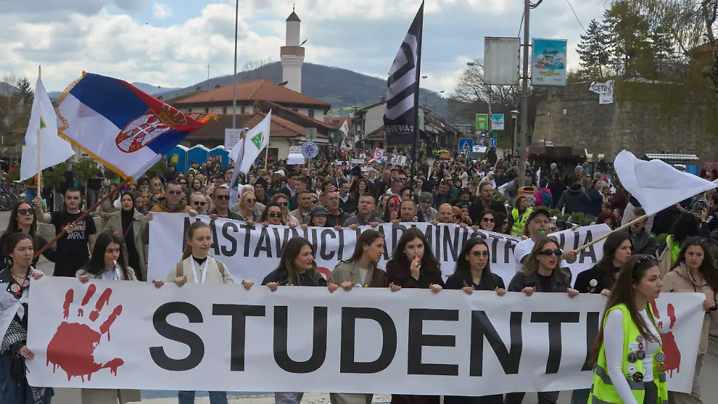 Maßnahme vor Massenprotesten: Serbien stellt plötzlich den gesamten Zugverkehr ein