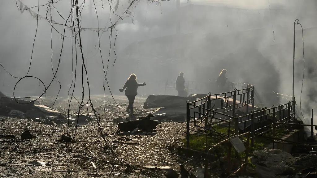 The-aftermath-of-missile-strikes-in-Kyiv-Ukraine-following-one-of-the-largest-combined-missile-and-drone-operations-on-the-Ukrainian-capital-overnight-on-May-24-2026-Kyiv-is-the-main-target-of-the-operation-A-total-of-604-aerial-targets-are-intercepted-including-55-missiles-and-549-drones-At-least-two-people-are-killed-and-77-injured-including-children