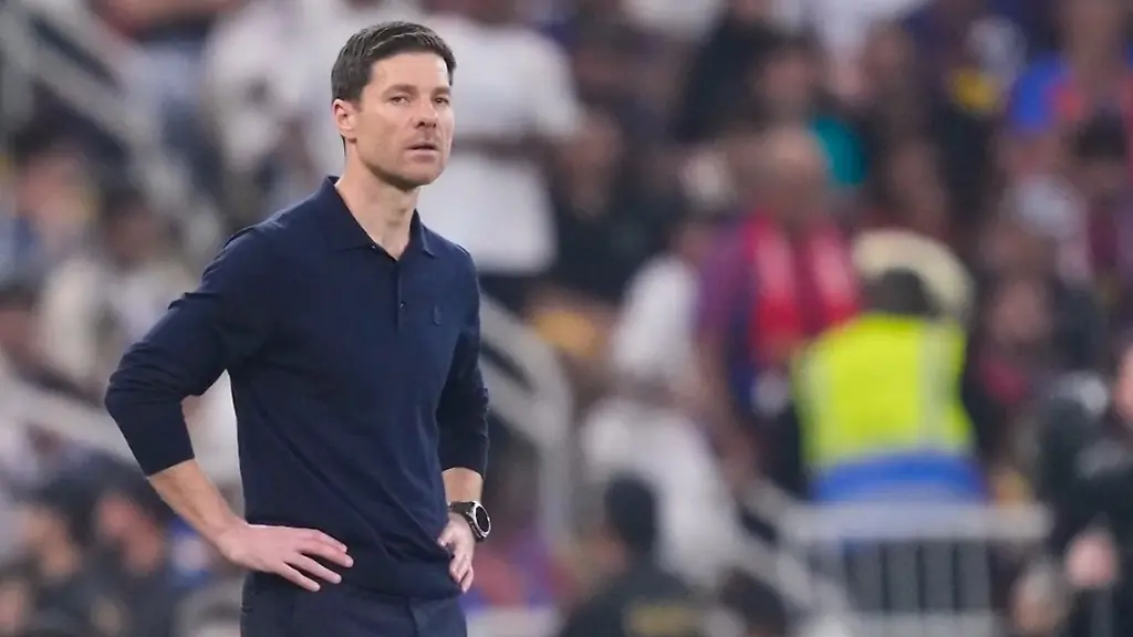Erfolgstrainer ohne Job: Kriselnder England-Gigant schielt auf Xabi Alonso