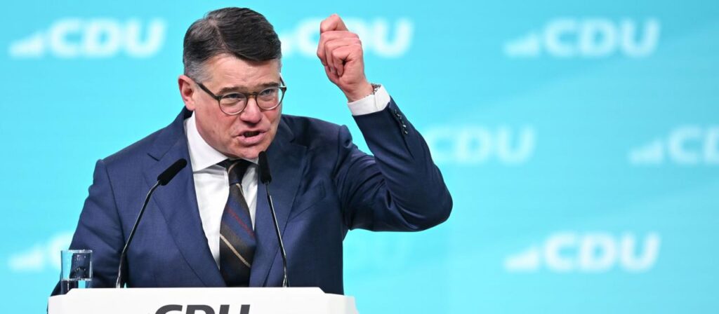 Unionspolitiker geben Merz in Debatte über Kanzlertausch Rückendeckung