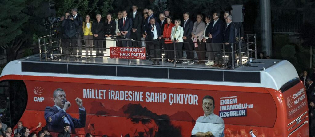 Türkischer Oppositionschef Özel kündigt Widerstand gegen Absetzung an