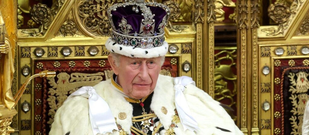 Rede von König Charles: Fanfaren mitten in Labours Krise