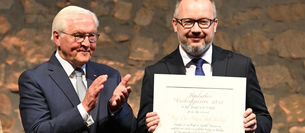 Hambacher Freiheitspreis: Steinmeier warnt vor autoritären Tendenzen