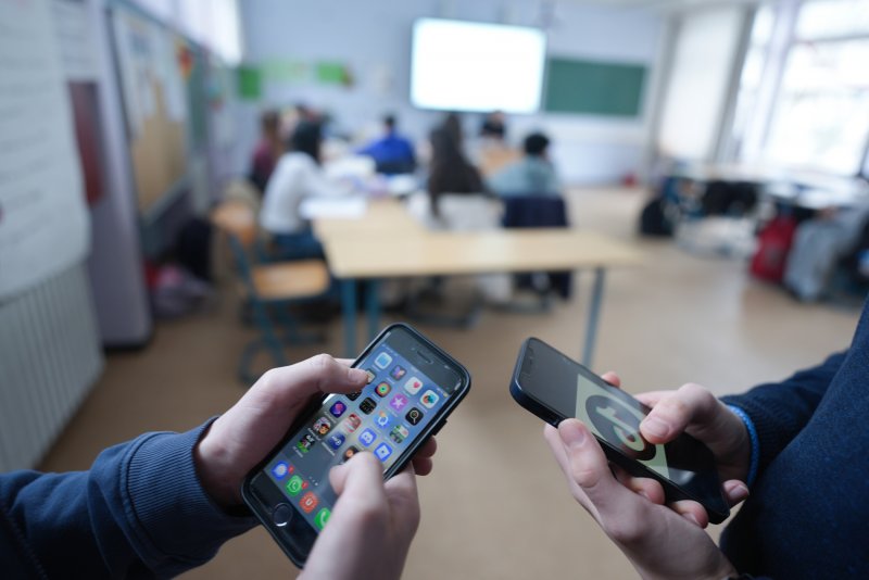 Pro: Warum wir ein Social Media Verbot für Kinder brauchen | Bildung