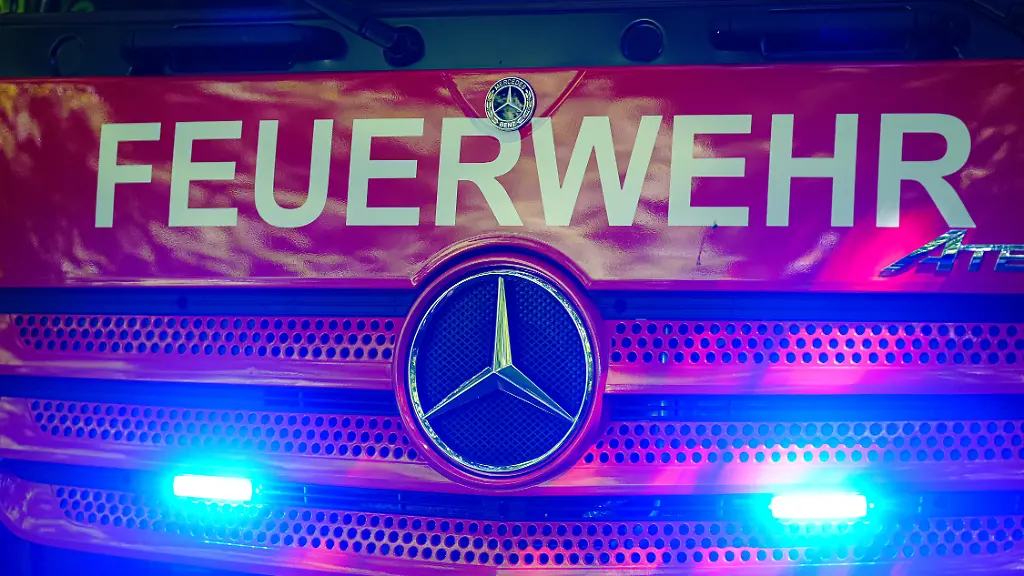 Lkw-Unglück bei Bad Hersfeld: Hunderte Liter Diesel fluten die A4