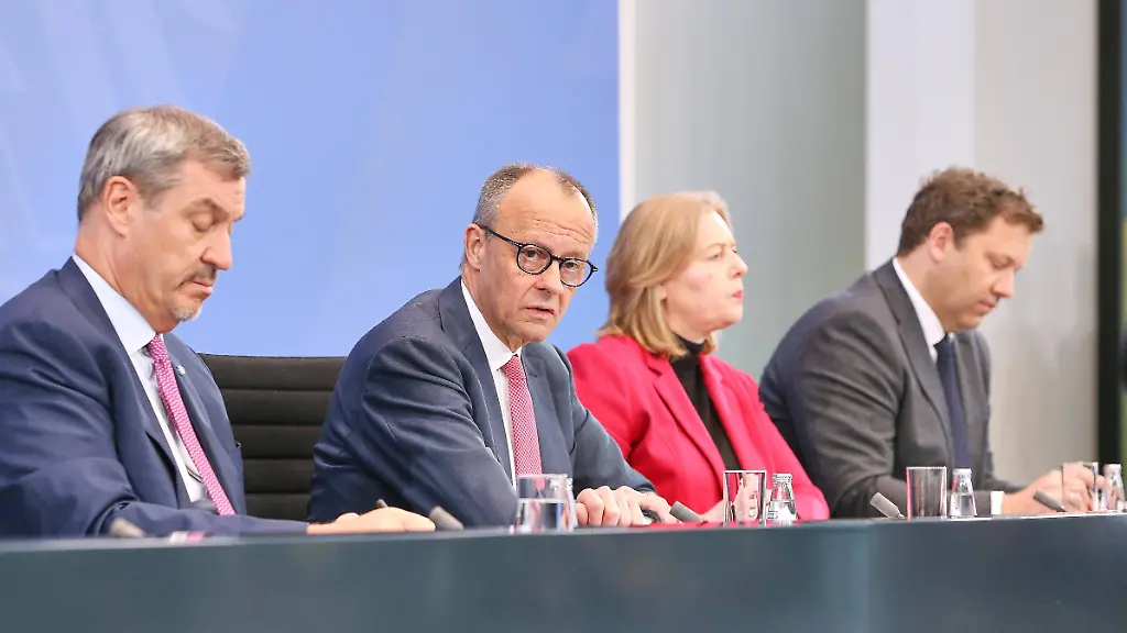 Neues Politiker-Ranking: Ohrfeigen für Merz, Bas, Klingbeil und Wüst – Comeback für Kubicki