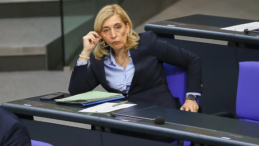 „Vorschlag ist ausgewogen“: Warken weist Kritik der Pharmabranche an GKV-Reform zurück