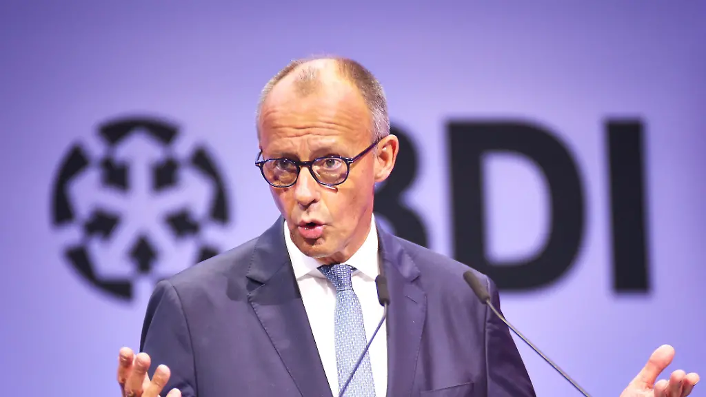 Berlin-Deutschland-EUREF-Campus-Tag-der-Industrie-Bundeskanzler-Friedrich-Merz-CDU