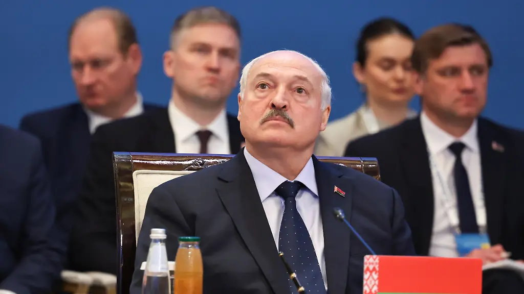 DIESES-FOTO-WIRD-VON-DER-RUSSISCHEN-STAATSAGENTUR-TASS-ZUR-VERFUeGUNG-GESTELLT-KAZAKHSTAN-ASTANA-MAY-29-2026-Belarus-President-Alexander-Lukashenko-attends-an-expanded-meeting-of-the-Supreme-Eurasian-Economic-Council