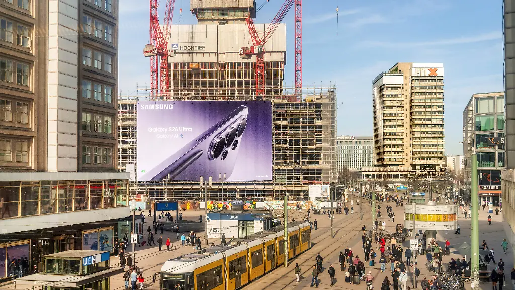 Baukonzern jetzt im Dax: Hochtief-Aktien rücken in die Spitzenliga
