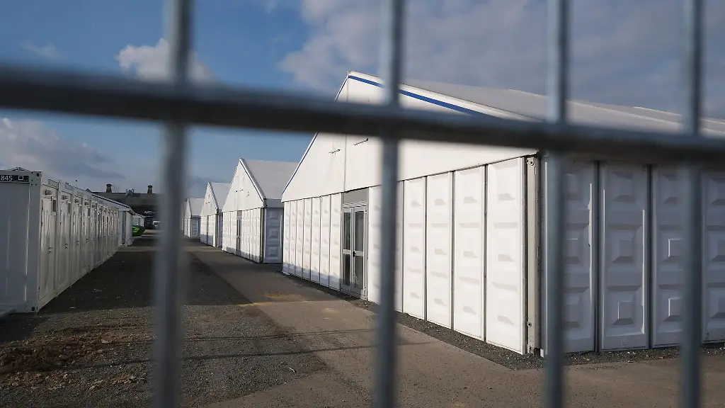Strafen und Abschiebezentren: Was abgelehnte Asylbewerber erwartet