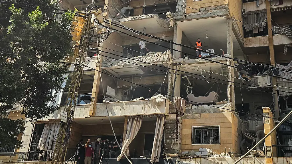 Vorort südlich von Beirut: Israel greift dicht bebaute Hisbollah-Hochburg an