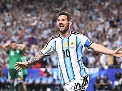 Irre Show gegen Algerien: Magischer Messi macht sich zum WM-Rekord-Torschützen