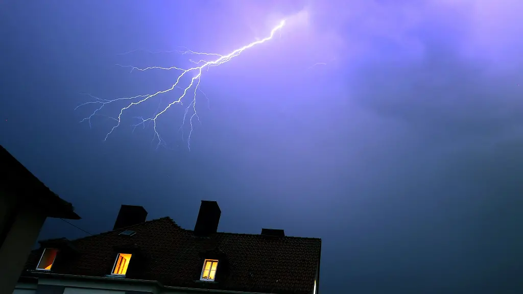 Schritt für Schritt zum Geld: Unwetterschäden? So melden Sie diese der Versicherung