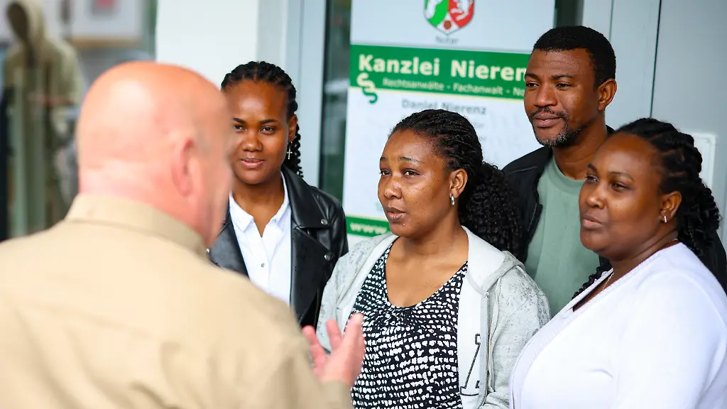 „Du bist nicht mehr Deutsche“: Hochzeit vor 118 Jahren: Familie aus Togo ist jetzt staatenlos