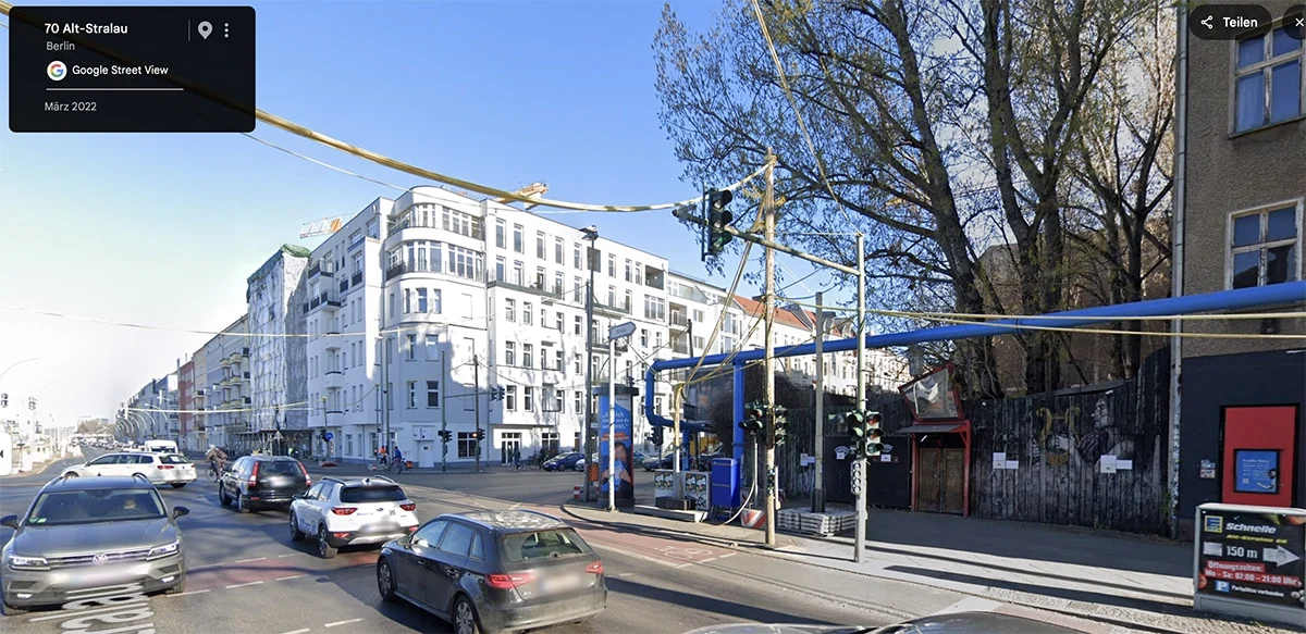 Rechts im Bild: Club "Wilde Renate", an der Kreuzung gegenüber das weiße Gebäude |  Quelle: Google Street View