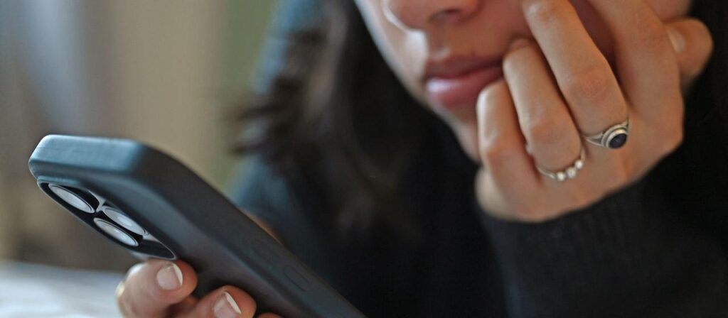 EU-Umfrage: Jugendliche sehen Social Media positiver als Eltern