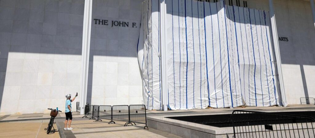Trumps Name von Kennedy Center in Washington entfernt