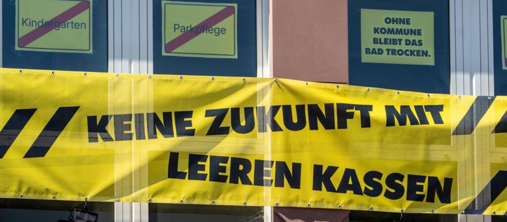 Defizite in Milliardenhöhe: Kommunen warnen vor Finanzkollaps