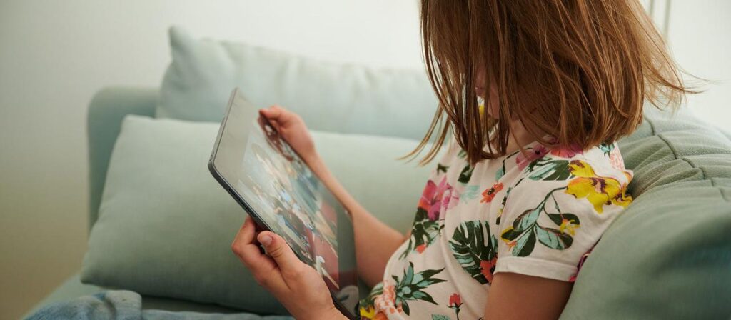 Experten fordern mehr Schutz für Kinder auf Social Media