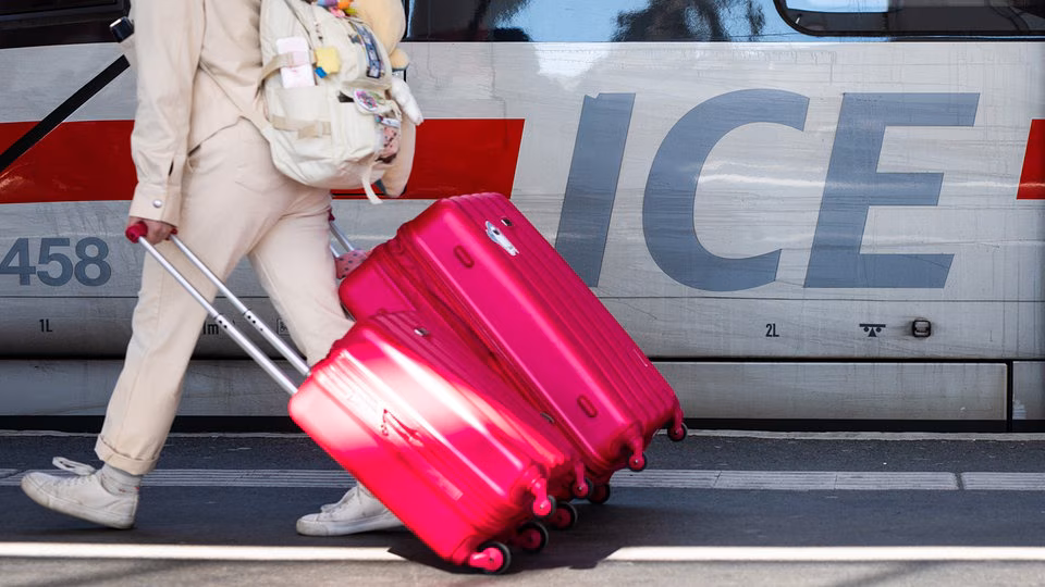 Das ändert sich im Juni: Geld für Pflege zuhause, Tickets für die Deutsche Bahn, Online-Bestellung widerrufen