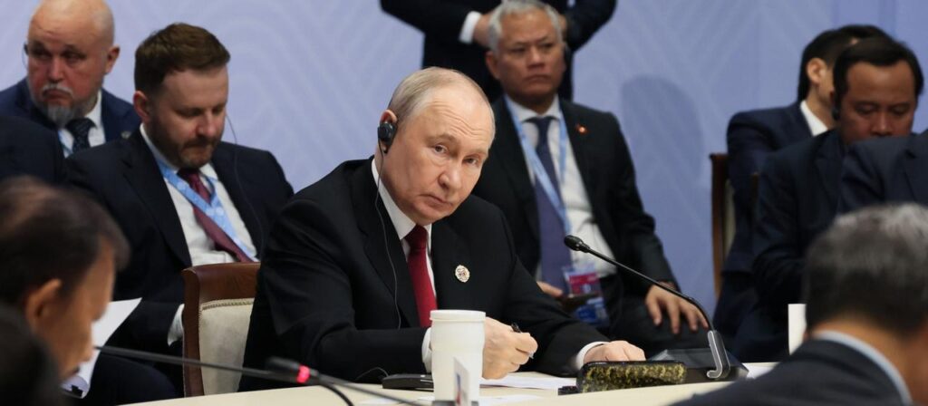 Putin in Kasan: Kein Wort zum Großangriff auf Raffinerie in Moskau