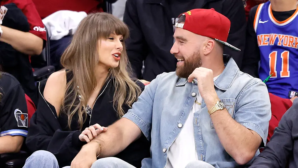Taylor-Swift-and-Travis-Kelce-talkd-during-the-first-quarter-of-the-Cleveland-Cavaliers-Eastern-Conference-Final-game-against-the-New-York-Knicks-in-Cleveland-Ohio-Saturday-May-23-2026