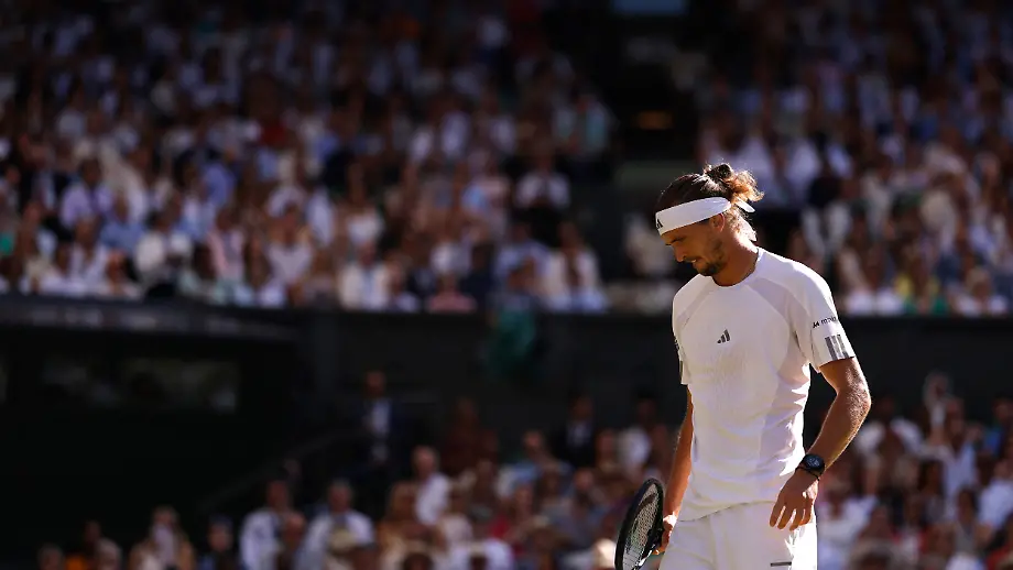 „Ein bisschen angeschwollen“: Zverev hat sich im Wimbledon-Finale verletzt