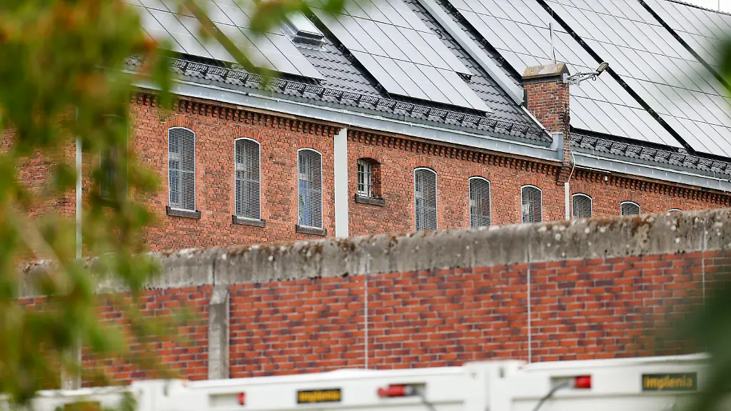 Große Razzia in JVA Siegburg: Gefangener warnt Behörden vor gewaltsamem Gefängnisaufstand