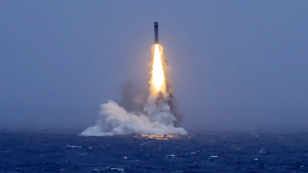 Marineübung mit Russland startet: China feuert Rakete in den Pazifik – Nachbarstaaten üben Kritik