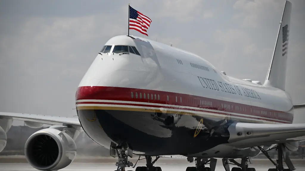 Nato-Abflug nicht im Luxus-Jet: Trumps Flugzeugtausch nährt Spekulation über Sicherheitsbedenken