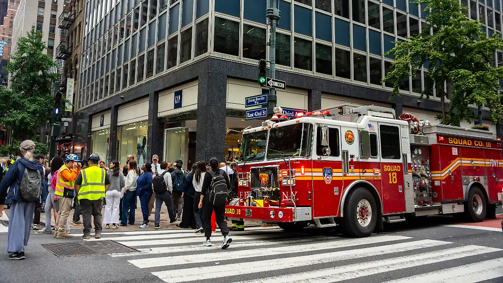Einsturzgefahr in New York: Polizei räumt Wolkenkratzer und mehrere Straßen in Manhattan