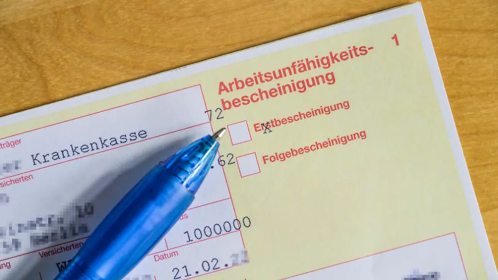 Bescheinigung ab dem ersten Tag?: Koalition plant schärfere Regeln für Krankschreibungen