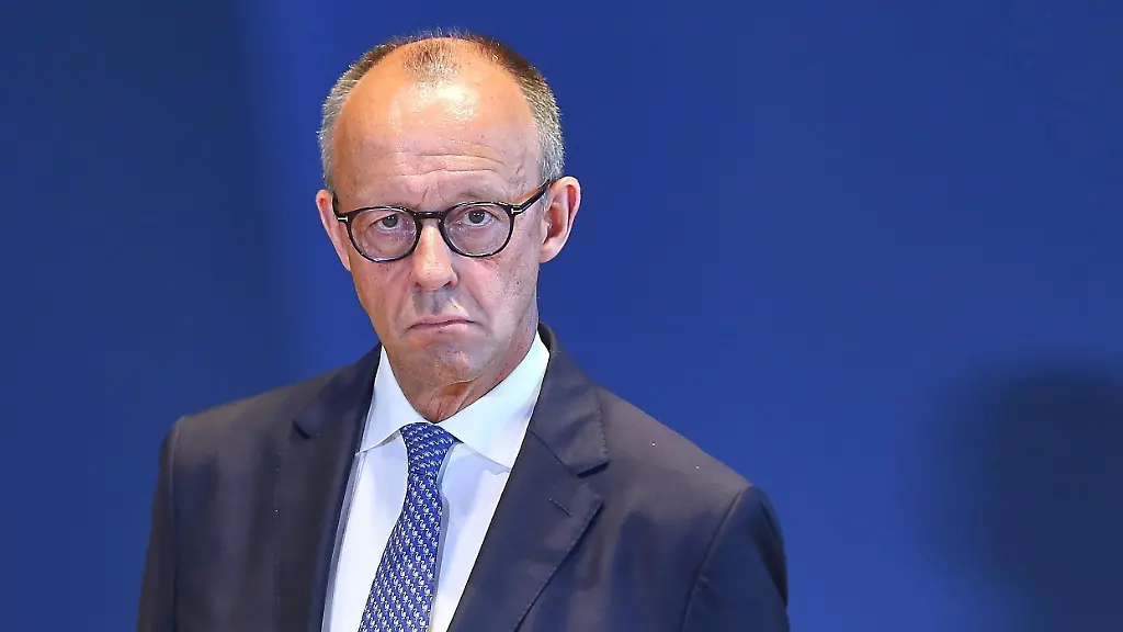 Berlin-Deutschland-Amtssitz-am-Spreebogen-Entlassung-und-Ernennung-von-Ministern-durch-den-Bundespraesidenten-Friedrich-Merz